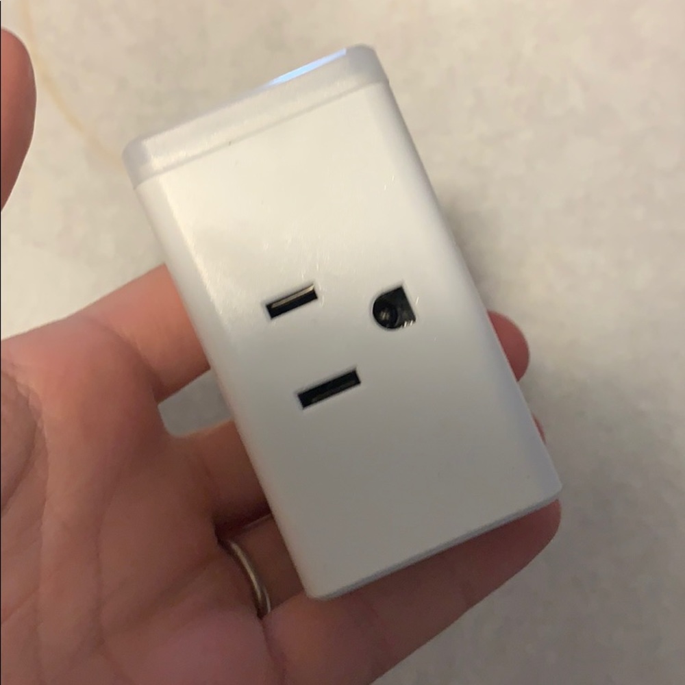 Smart plug